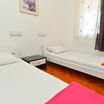 Safija 1985 Apartamento Fažana