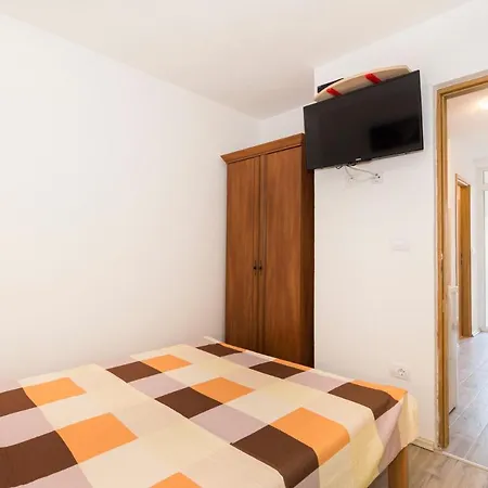 Apartment Safija 1985