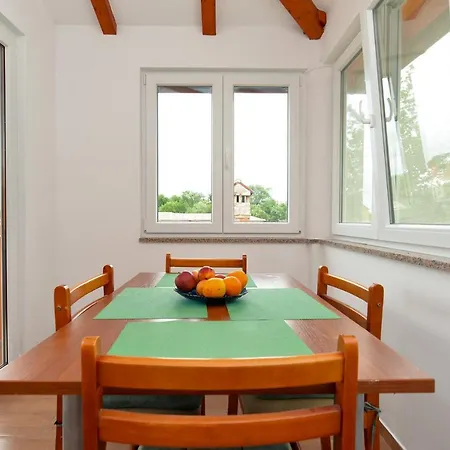 Safija 1985 Apartamento Fažana